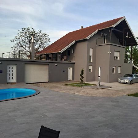 Maja Apartment Velika Gorica Ngoại thất bức ảnh