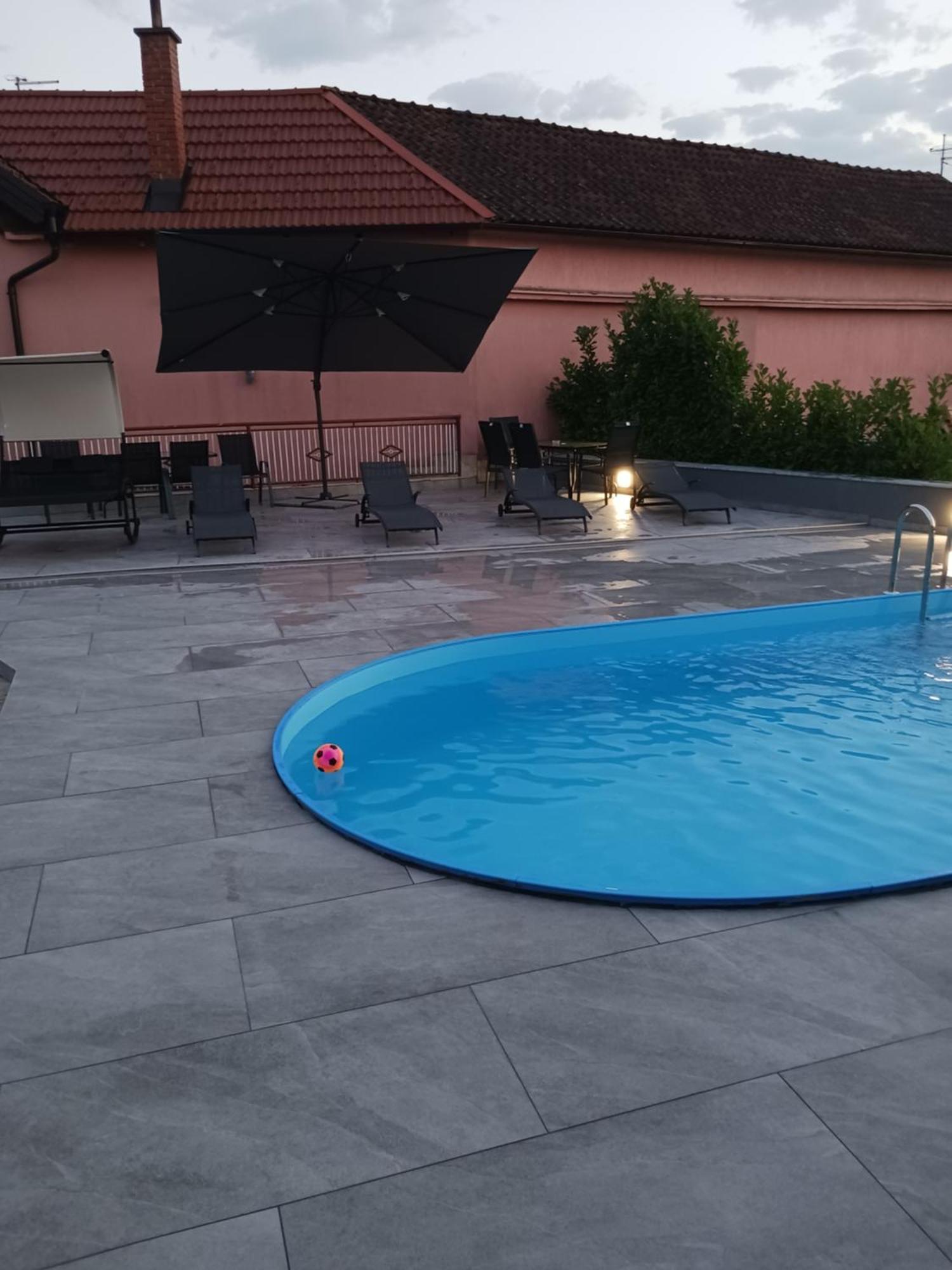Maja Apartment Velika Gorica Ngoại thất bức ảnh