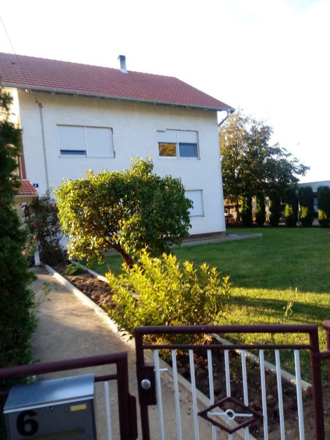 Maja Apartment Velika Gorica Ngoại thất bức ảnh